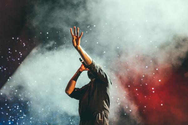 singing in light